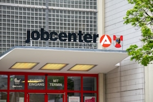 Vollstreckungsankündigung vom Hauptzollamt: Mit dem Jobcenter eine Ratenzahlung zu vereinbaren ist möglich.