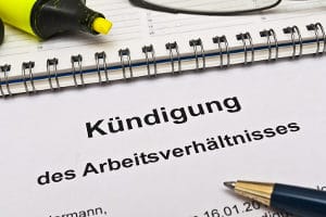 Darf ein vorläufiger Insolvenzverwalter die Kündigung von Arbeitnehmern aussprechen? Ausnahmsweise, wenn das Gericht ihm diese Befugnis einräumt.